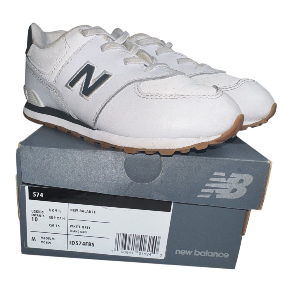 🔥 New Balance 574 NB Unisex Kids White & Grey Size 10 ID574FBS 🔥